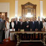 Juan Pablo Valdés, junto al nuevo gabinete de Corrientes. Juan Pablo Valdés, junto al nuevo gabinete de Corrientes.
