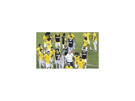 Luiz Felipe Scolari y el final de su ciclo como entrenador en la selección brasileña. “Felipao” dijo que su continuidad está en manos de la Confederación Brasileña, pero que él no renunciará.