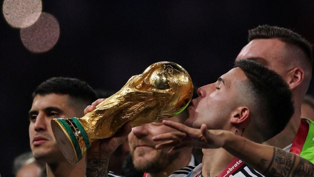 The wife of a world champion threatened to provide “hidden information” about the Argentine National Team