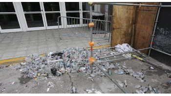 El fiscal denunció connivencia entre la vigilancia privada y personal de Prefectura.