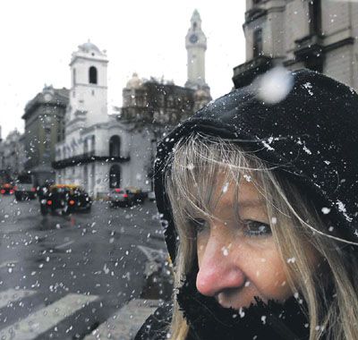 La nieve fue una curiosidad para los porteños.