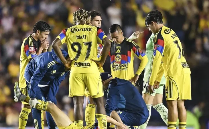 Tras la derrota ante Chivas en el Clásico Nacional, la afición del América pide cuanto antes la salida de cinco elementos.