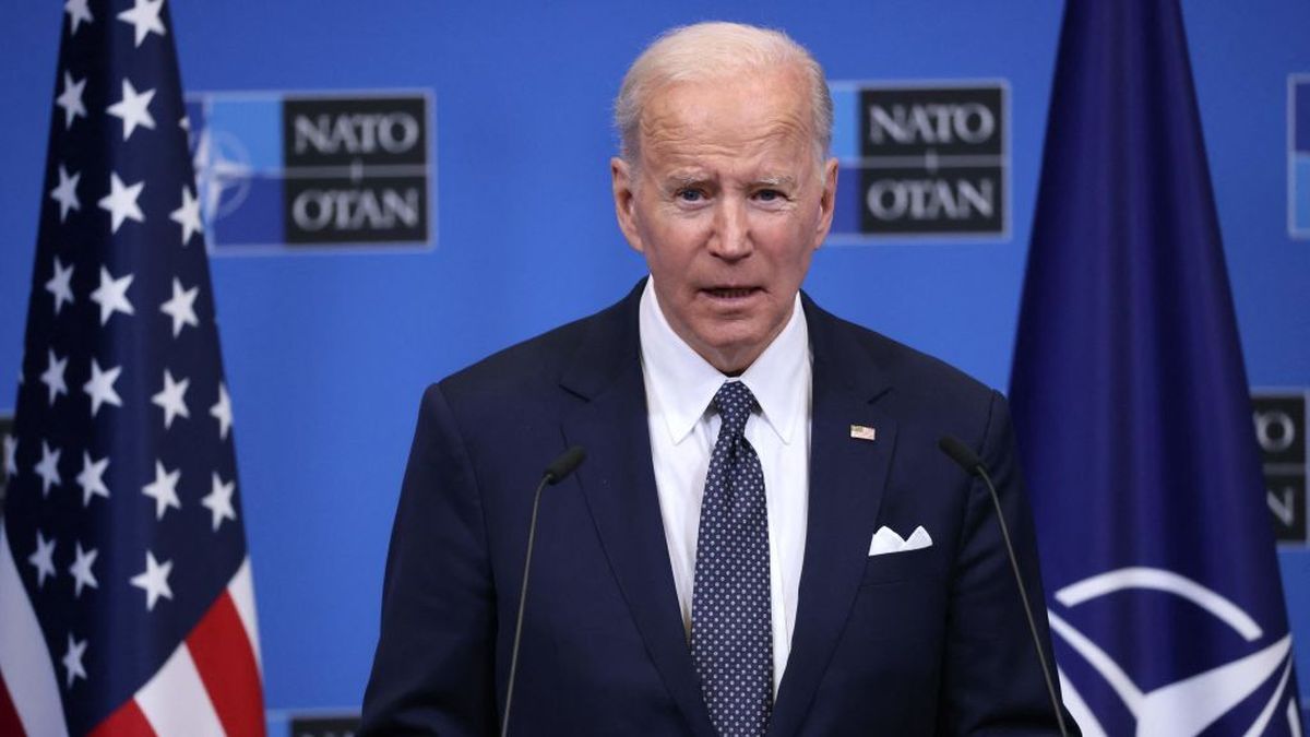 Joe Biden landed in Poland, near the border with Ukraine