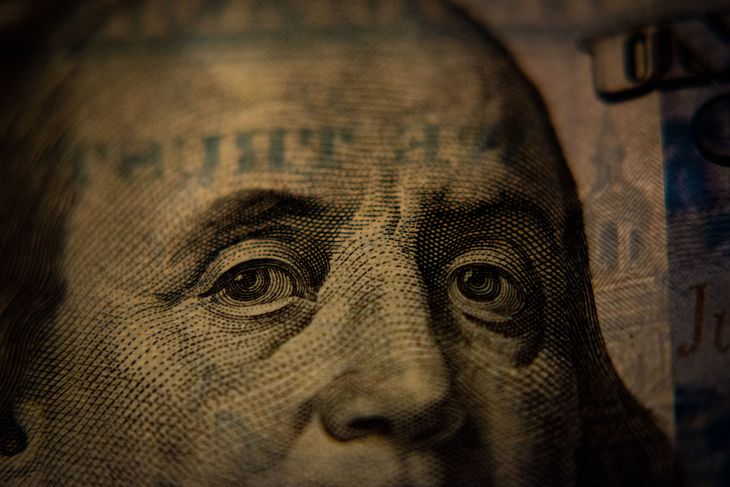 El dólar financiero opera al alza este lunes 26 de septiembre