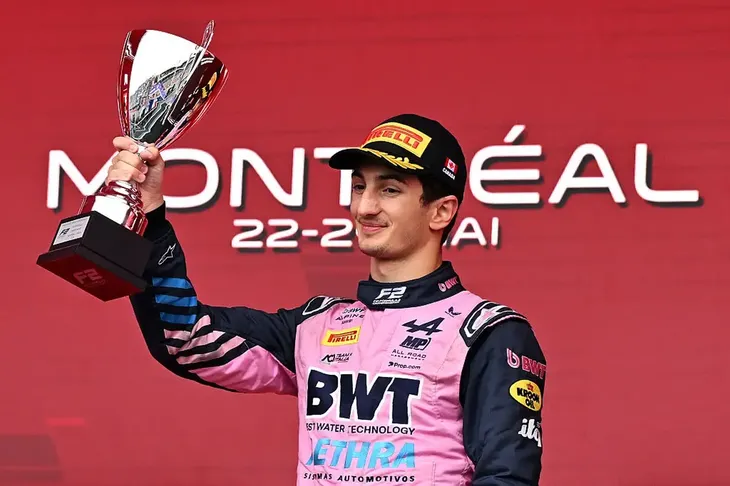 Gabriele Minì, el piloto que reemplazará a Colapinto.