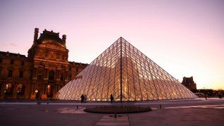 El Louvre relegó las cuestiones de seguridad a un segundo plano en los últimos años, según una comisión de investigación parlamentaria. El Louvre relegó las cuestiones de seguridad a un segundo plano en los últimos años, según una comisión de investigación parlamentaria.
