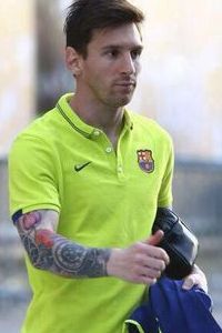 Messi lució por primera vez manga de tatuajes