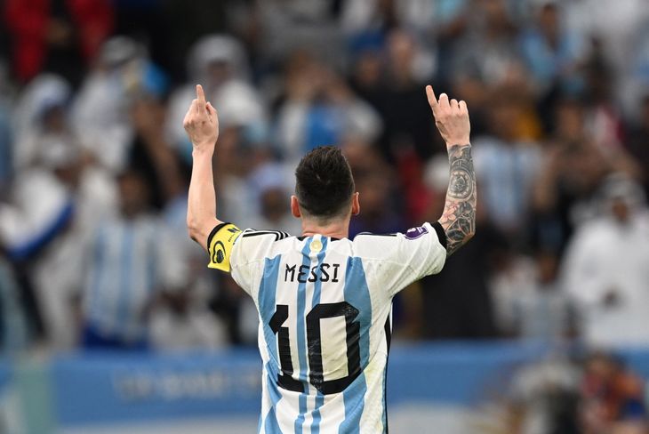 Lionel Messi, con su festejo característico