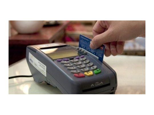 Los menores de edad podrán tener cajas de ahorro y tarjetas de débito