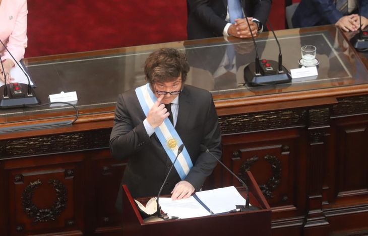 Javier Milei ante la Asamblea Legislativa. Javier Milei ante la Asamblea Legislativa. 