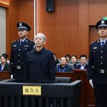 Gou Zhongwen escuchó su sentencia en el Tribunal Popular Intermedio de Yancheng, donde recibió pena de muerte con indulto. Gou Zhongwen escuchó su sentencia en el Tribunal Popular Intermedio de Yancheng, donde recibió pena de muerte con indulto.