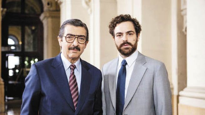 Argentina, 1985. Ricardo Darín y Peter Lanzani en la película nacional más vista en el año en salas.