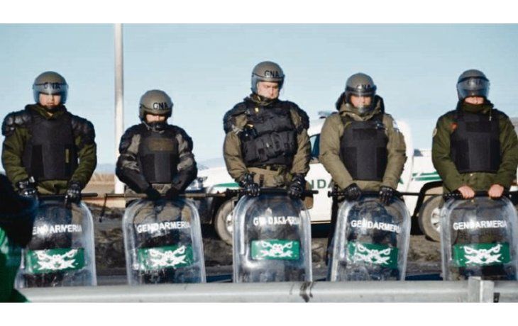 Llegada. Los gendarmes en Vaca Muerta tendrán que controlar el aumento del delito y los conflictos entre mapuches y las petroleras.