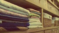 Las toallas se pueden reutilizar para ayudar en la limpieza del hogar.
