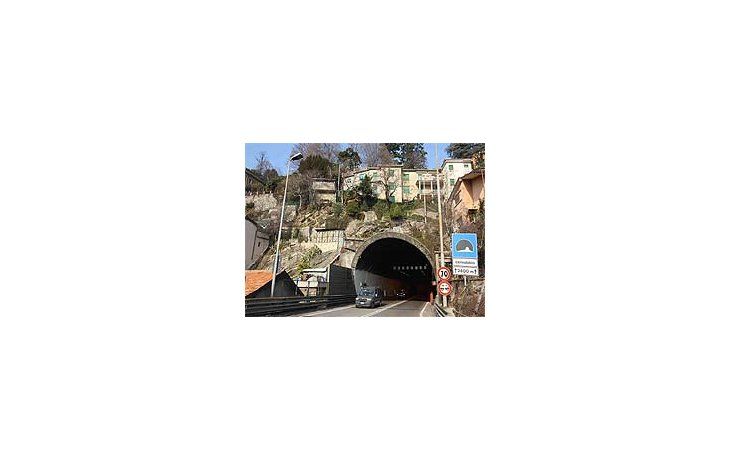 El túnel de Cernobbio está cerca de la ciudad de Como