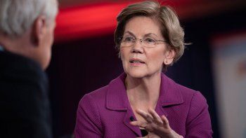 La senadora de EEUU por el partido demócrata, Elizabeth Warren, consideró que Argentina puede ir a la quiebra si no reestructura su deuda.