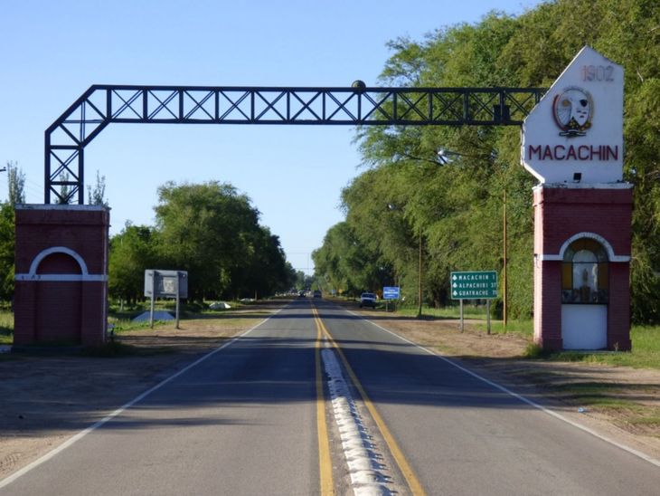 Macachín has become one of the most important tourism points in La Pampa. Macachín has become one of the most important tourism points in La Pampa.