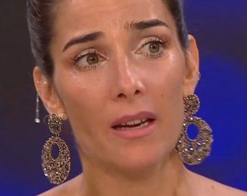 Juana Viale tomó nuevamente la posta de la tradicional mesa de los sábados y dedicó unas palabras a Mirtha, que permanece internada. Juana Viale tomó nuevamente la posta de la tradicional mesa de los sábados y dedicó unas palabras a Mirtha, que permanece internada.