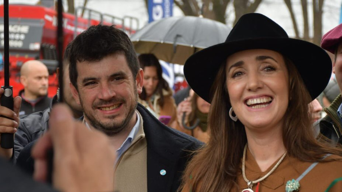 Victoria Villarruel se mostró con el presidente de la UCR y marcó diferencias con el Gobierno