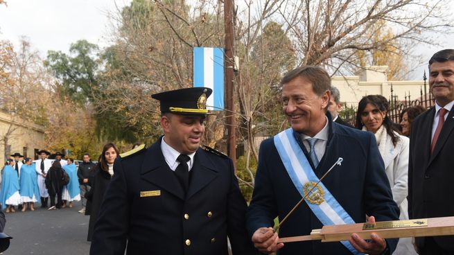 actos. Suarez encabezó los festejos por el 25 de mayo en Mendoza y señaló que hay inversores interesados en desarrollar la mina de potasio en Malargüe, que recuperó la provincia con activos por u$s250 millones.