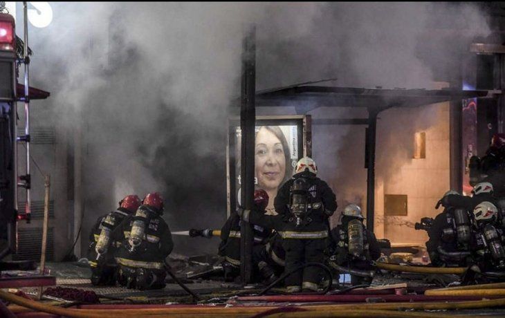 Por el siniestro murieron el comandante director de Bomberos Ariel Gastón Vázquez, de la Compañía de Planeamiento y Desarrollo, y el subcomisario Maximiliano Firma Paz, quien prestaba servicios en la Estación VI de Villa Crespo.