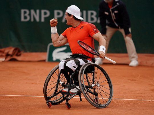 Fernández ya ganó el trofeo en Australia y ahora va por el segundo Grand Slam del año.