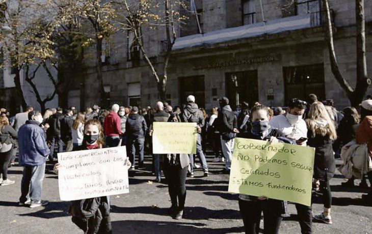 Comerciantes marplatenses piden abrir negocios