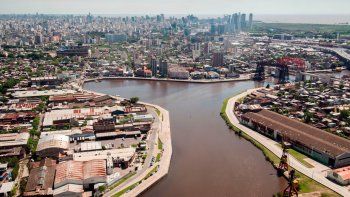 Fortalecerán el sistema de cloacas con el fin de reducir el 80% de la contaminación orgánica del río.