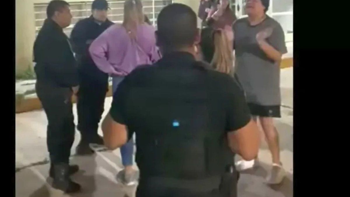 The police illegally entered the National University of Southern Patagonia