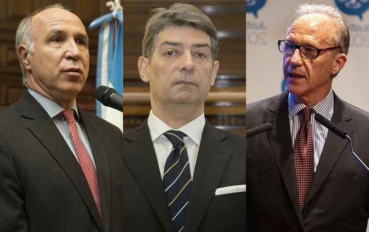 Los jueces Horacio Rosatti, Carlos Rosenkrantz y Ricardo Lorenzetti rechazaron el planteo porque no se dirige contra una sentencia definitiva o equiparable a tal. Los jueces Horacio Rosatti, Carlos Rosenkrantz y Ricardo Lorenzetti rechazaron el planteo porque no se dirige contra una sentencia definitiva o equiparable a tal.