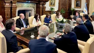 javier milei arranca el 2024 con una reunion de gabinete