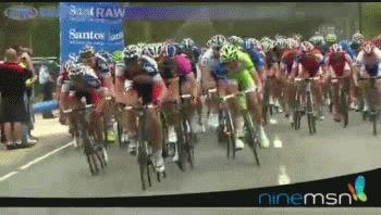 Masiva caída en prueba de ciclismo