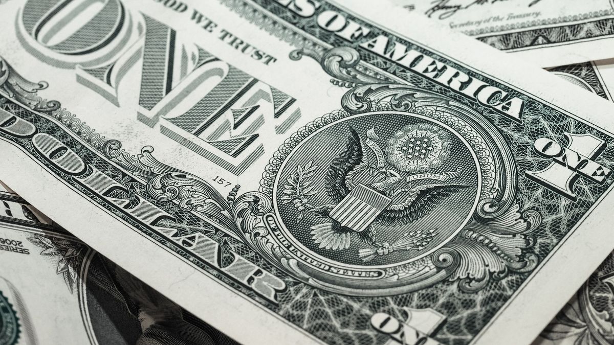 Financial dollars closed lower and the gaps narrowed to almost 77%