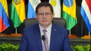 El director de la AFIP paraguaya aseguró que, al ingresar al país, Edgardo Kueider aseguró que era un senador oficialista.