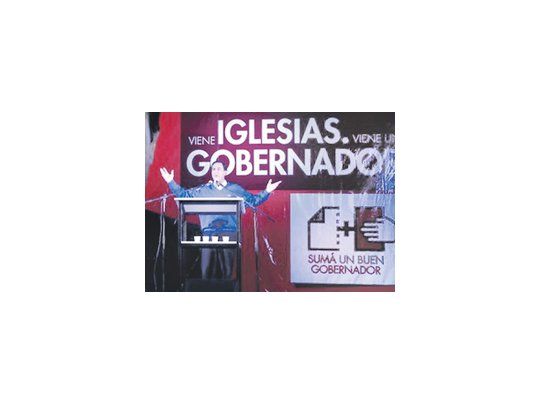 Roberto Iglesias lanzó su campaña a gobernador con una fuerte propaganda en la que insta a cortar la boleta de UDESO.
