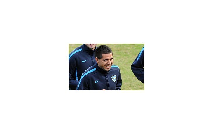 Riquelme será titular frente a Boca.