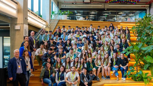 Un total de 309 escuelas secundarias de las 24 provincias participaron de las Olimpiadas de Educación Financiera de Mercado Pago.