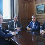 El encuentro en Casa Rosada con el gobernador de Córdoba, Martín Llaryora. El encuentro en Casa Rosada con el gobernador de Córdoba, Martín Llaryora.