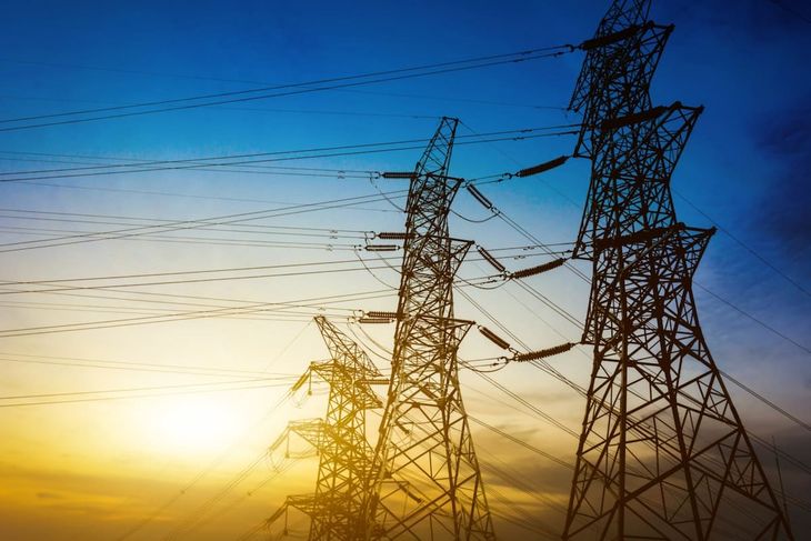 Las ampliaciones definidas como prioritarias se concretarán mediante licitaciones públicas, tanto nacionales como internacionales, bajo el régimen previsto en la Ley de Concesión de Obra.