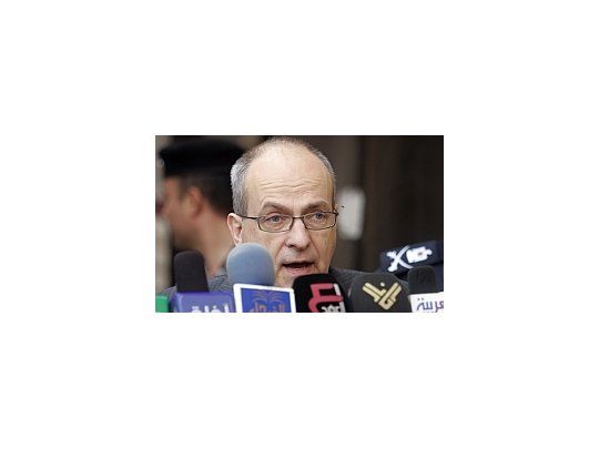 El enviado especial de la ONU en Irak, Ad Melkert, salió ileso de un atentado contra su convoy