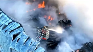 El galpón era un depósito de pallets y mercaderías varias. El galpón era un depósito de pallets y mercaderías varias.