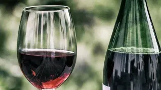 productores de vino reclaman no pagar retenciones