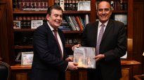 El Gobierno avanzó en contactos con gobernadores para el tratamiento de la nueva Ley Bases