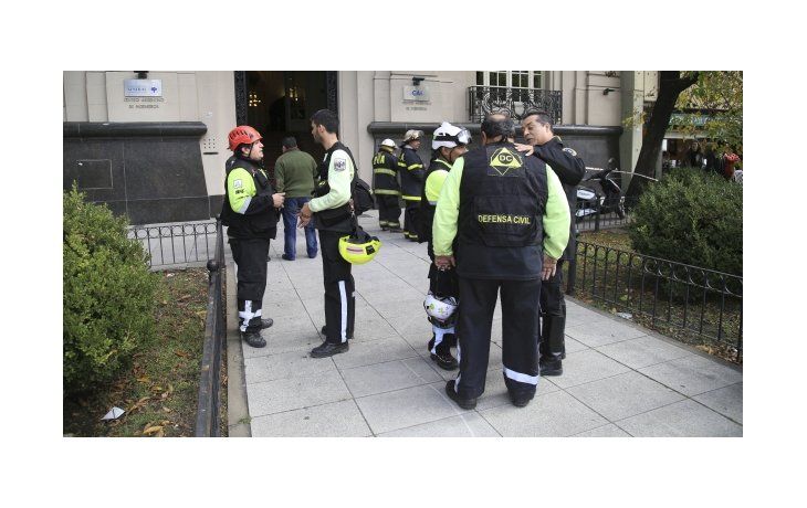 Internaron a 15 personas por escape de gas en Retiro