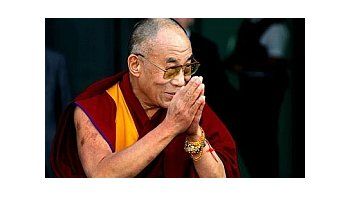El jefe espiritual de los tibetanos dijo que proyecta dejar su roll público en un plazo de seis meses