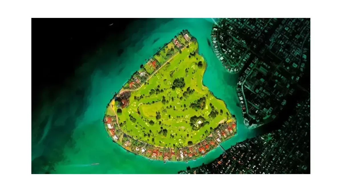 The exclusive Island of Miami in which Jeff Bezos lives had a record sale for a wasteland: the millionaire figure for which it was sold
