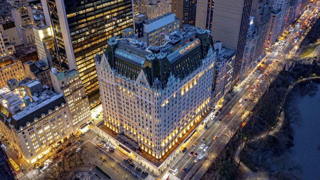 EL Hotel Plaza de New York ofrece una experiencia Mi pobre angelito en vísperas de Navidad.