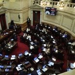 Tras semanas de negociaciones, se debate la reforma laboral en el Senado. Tras semanas de negociaciones, se debate la reforma laboral en el Senado.