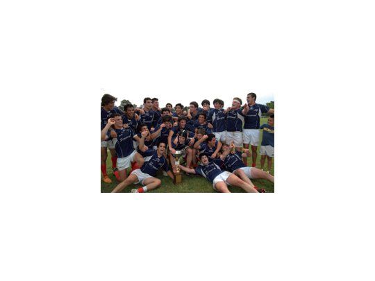 Vamos los pibes . Los M18 de Rosario festejaron en Río Cuarto.