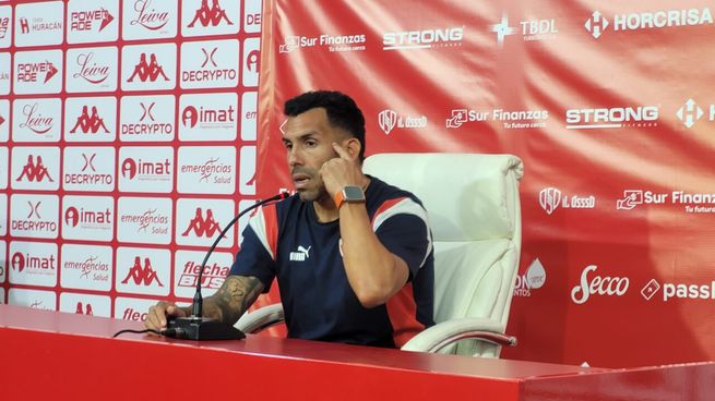 El entrenador de Independinete carlos Tevez dispar+ó mubiión gruesa contra el árbitro Pablo Dóvalo y le respondió a Pablo Toviggino.&nbsp;